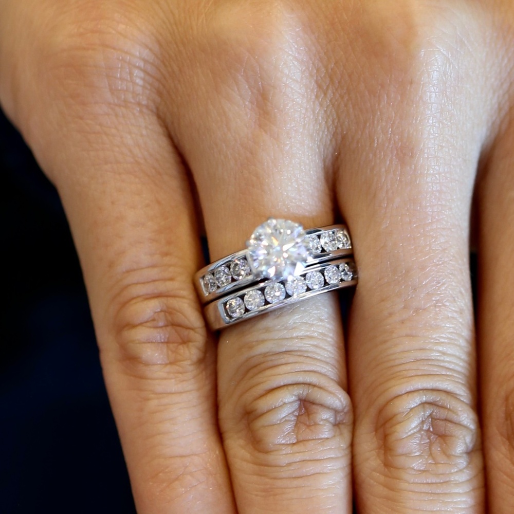 3.04 carat diamond ring and eternity band white gold IGI Certified
